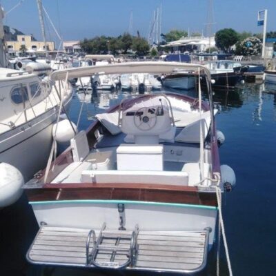 noleggio lancia procida