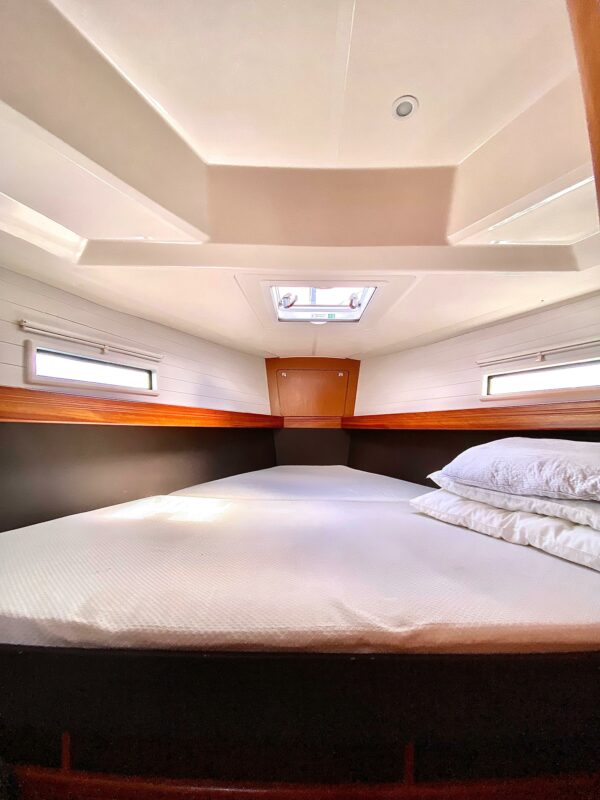 Sailing boat rental in Procida - Image 3